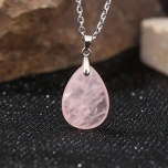 Roosa kvarts ripats ketiga