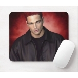 Hiirematt.Red Gravity (Amadeus Eisenbergi kunstiteos)